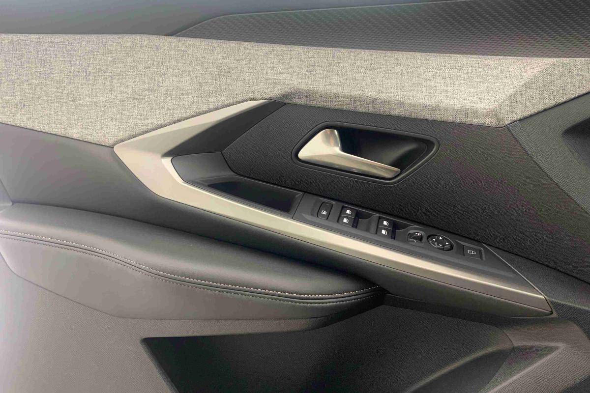 peugeot-3008-2025-gasolina-1199cc