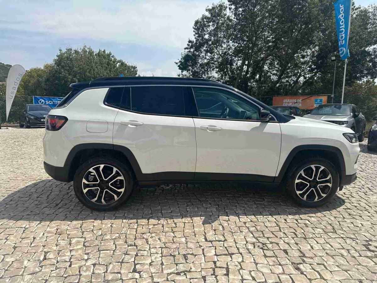 jeep-compass-2024-hibrido-1332cc