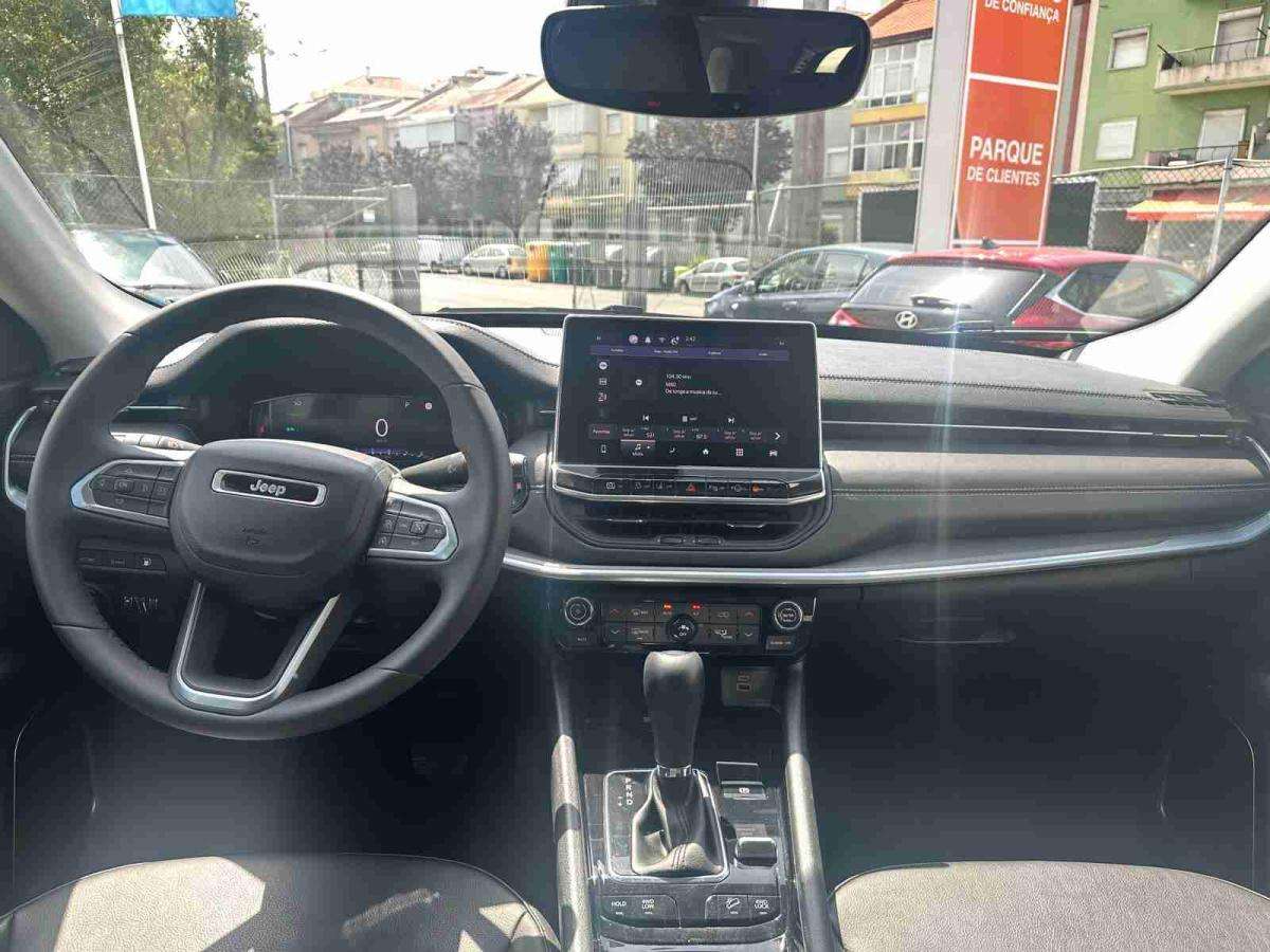 jeep-compass-2024-hibrido-1332cc