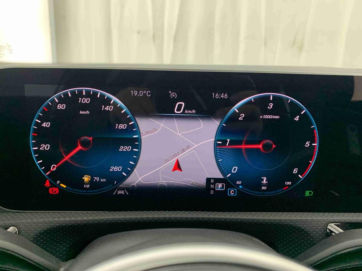 mercedes-benz-180-2019-diesel-1461cc
