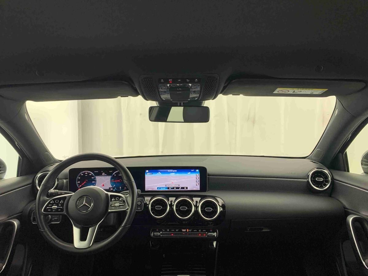 mercedes-benz-180-2019-diesel-1461cc