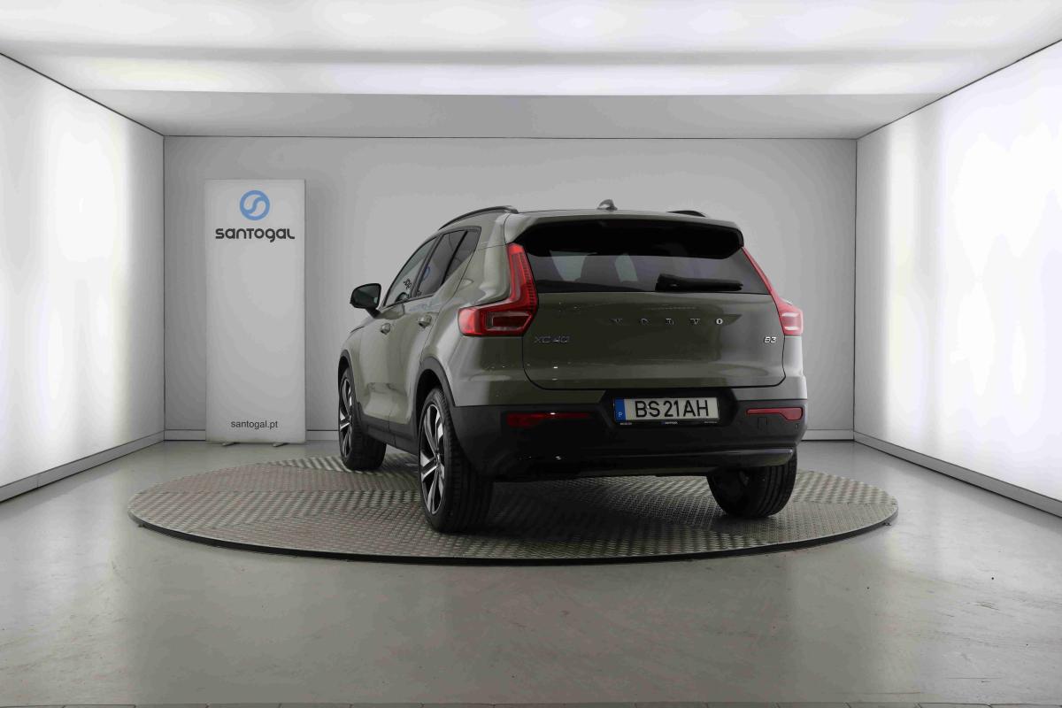 volvo-xc40-2025-gasolina-1969cc