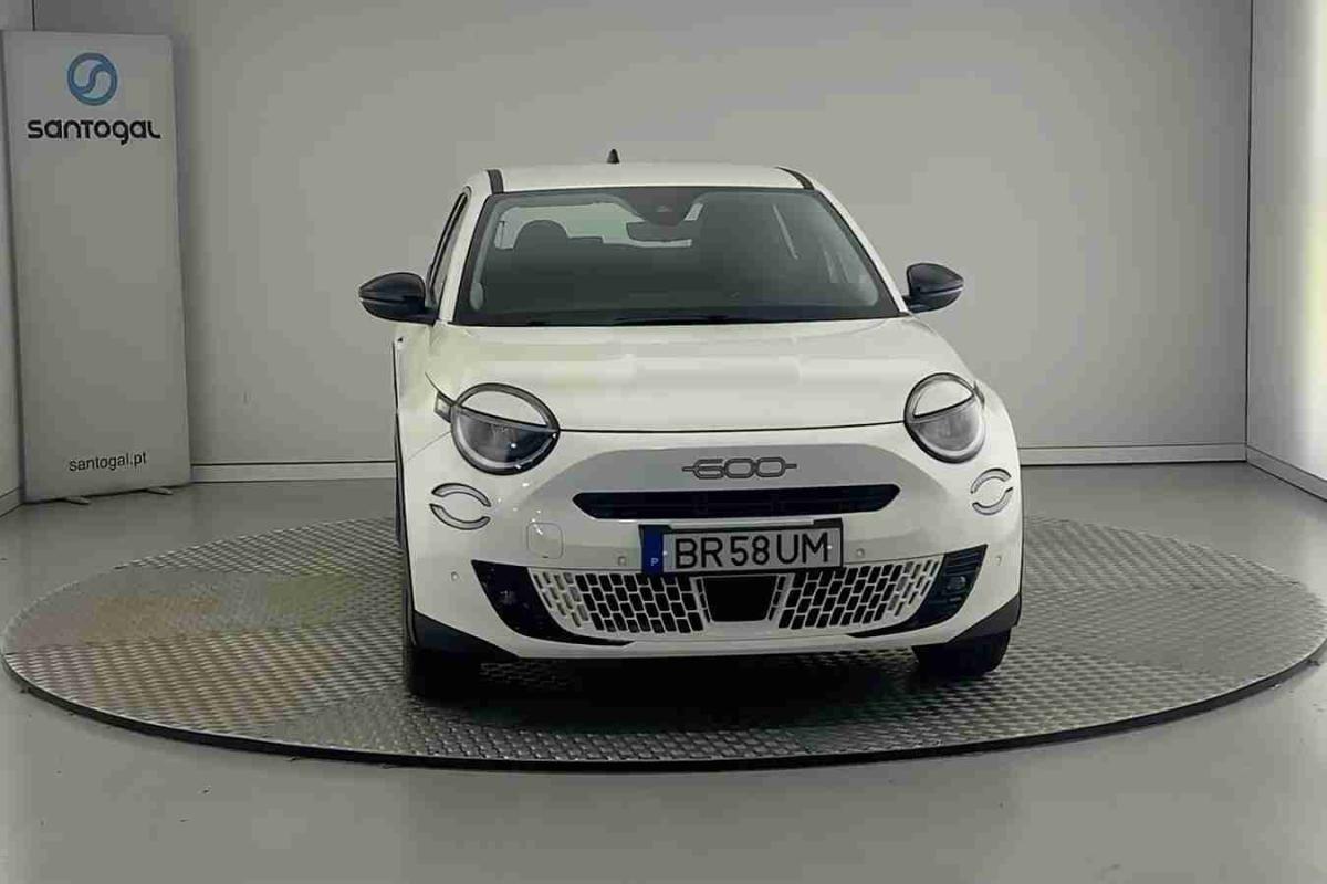 fiat-600-2025-gasolina-1199cc