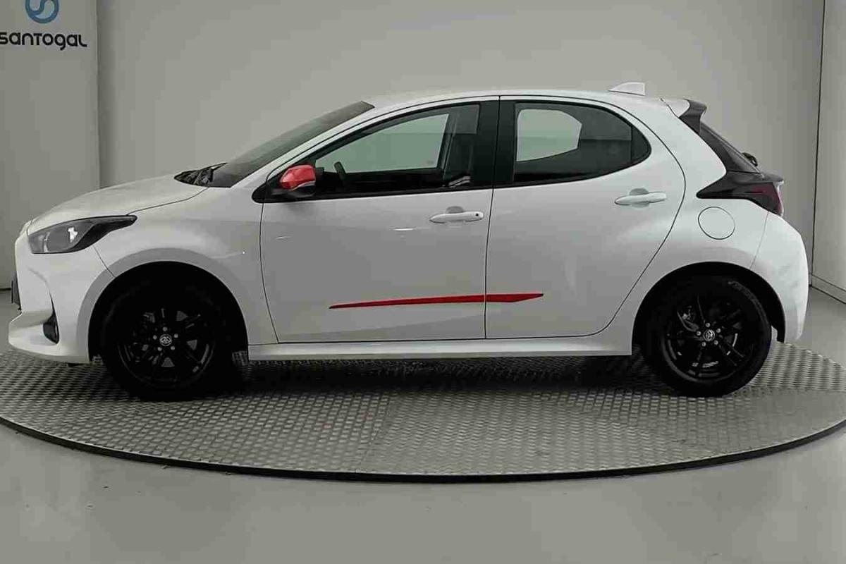 toyota-yaris-2024-gasolina-1490cc