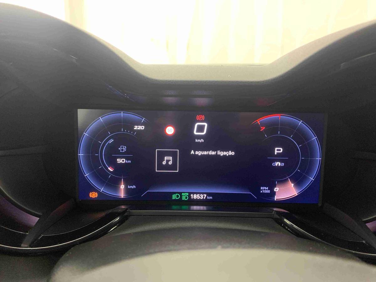 alfa-romeo-junior-2025-hibrido-1199cc