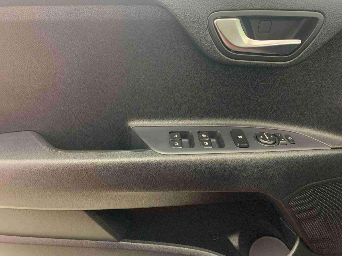 kia-stonic-2025-gasolina-998cc