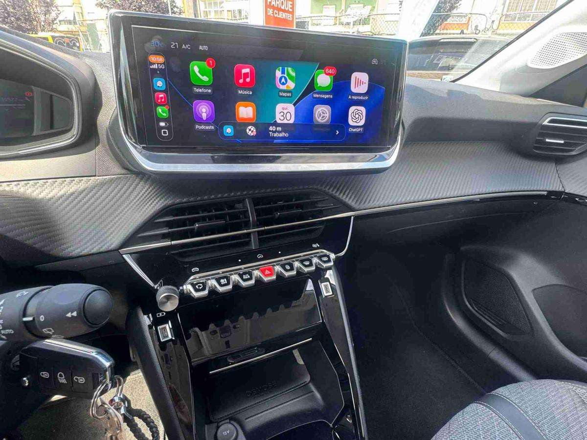 peugeot-208-2025-gasolina-1199cc