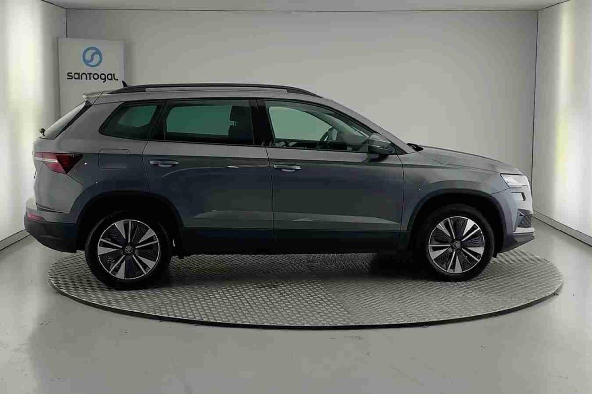 skoda-karoq-2025-diesel-1968cc
