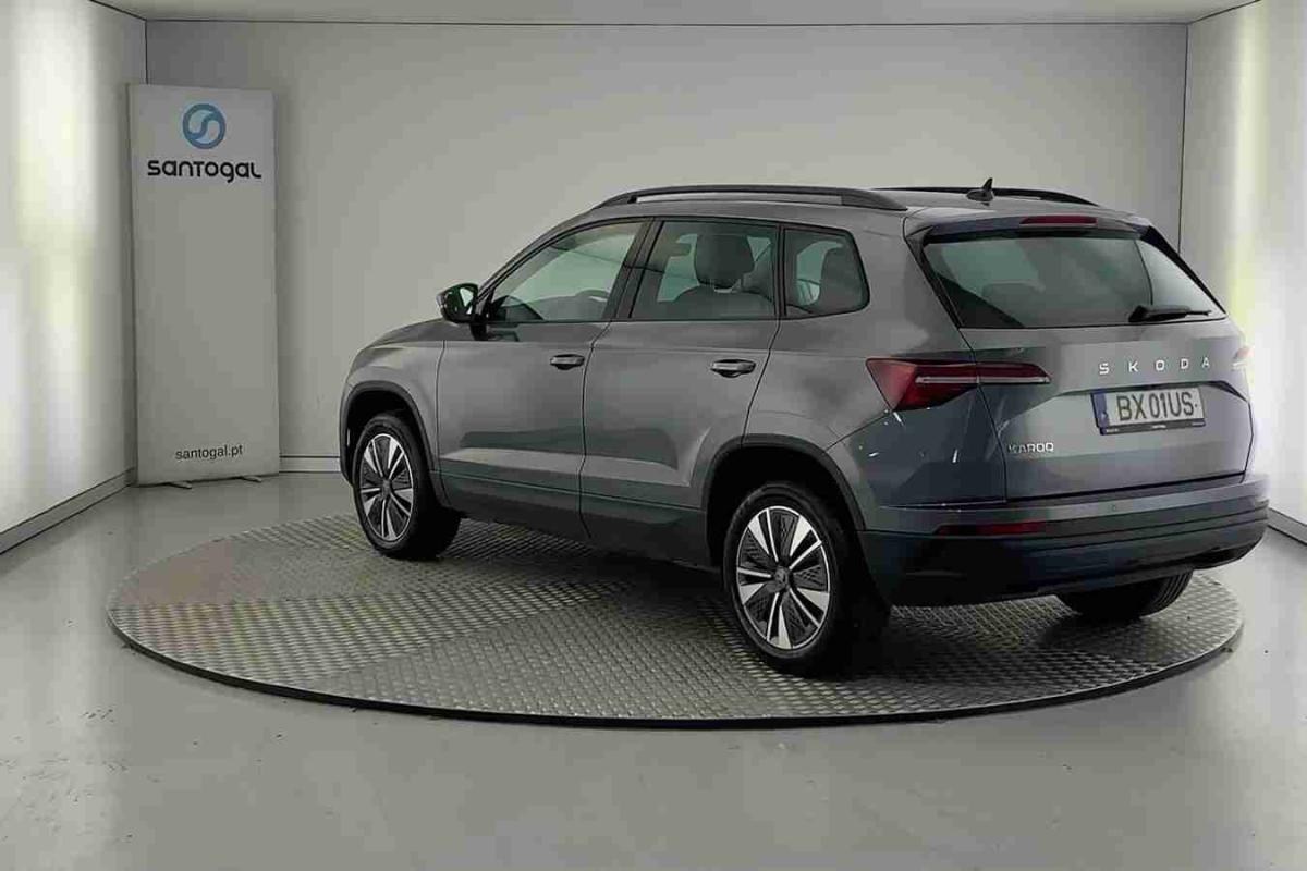 skoda-karoq-2025-diesel-1968cc