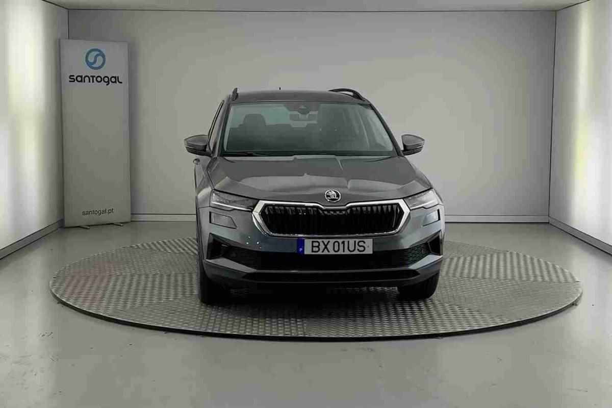 skoda-karoq-2025-diesel-1968cc