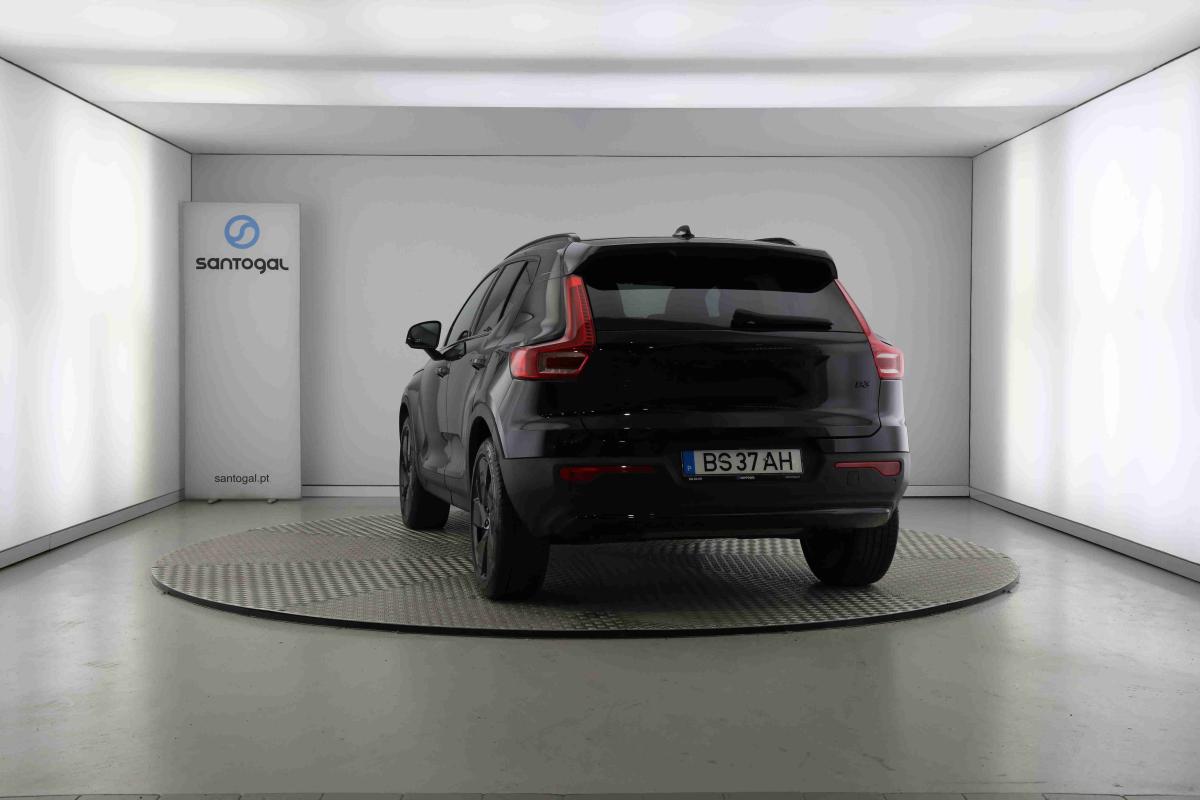 volvo-xc40-2025-gasolina-1969cc
