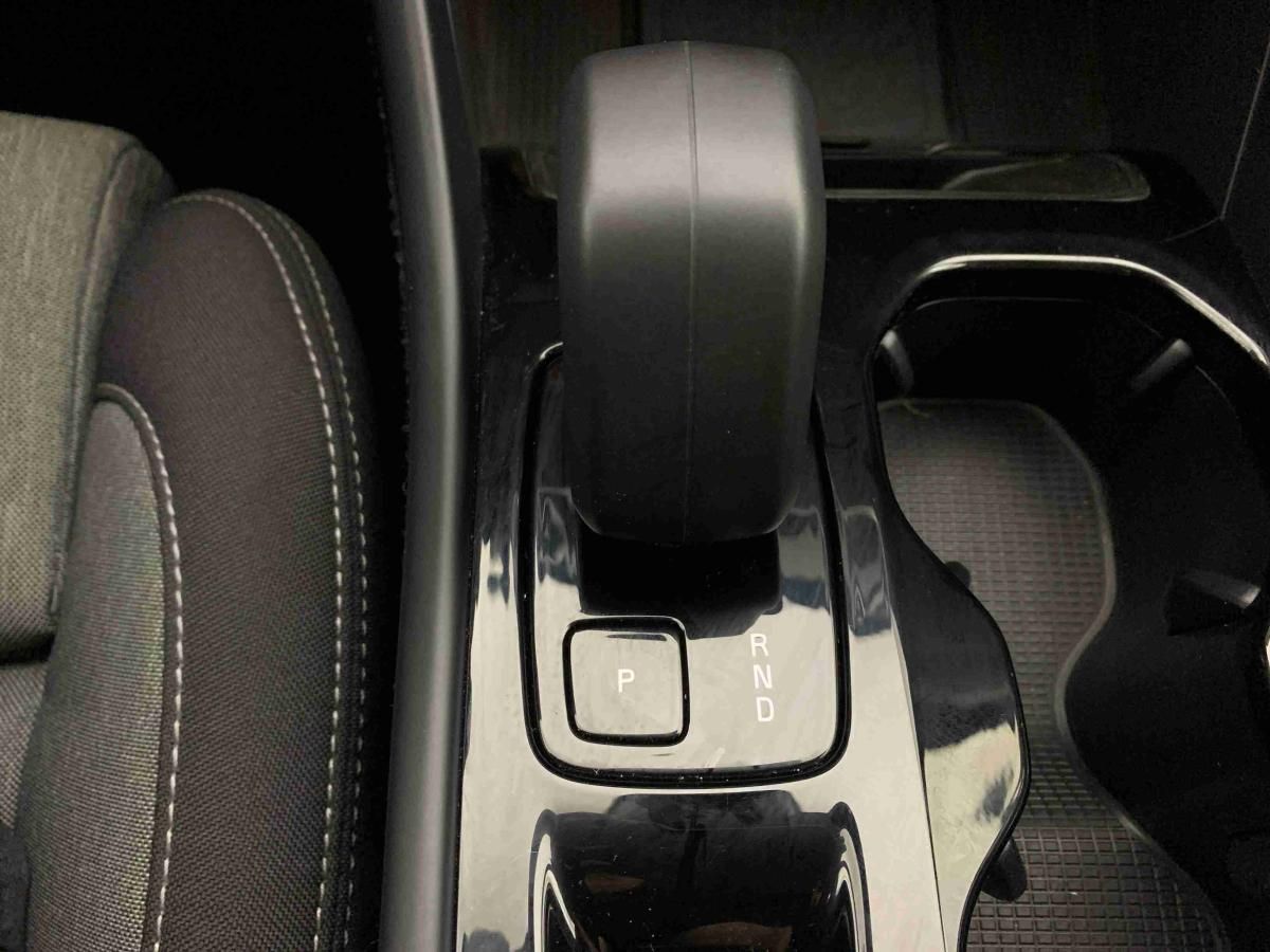 volvo-xc40-2025-gasolina-1969cc