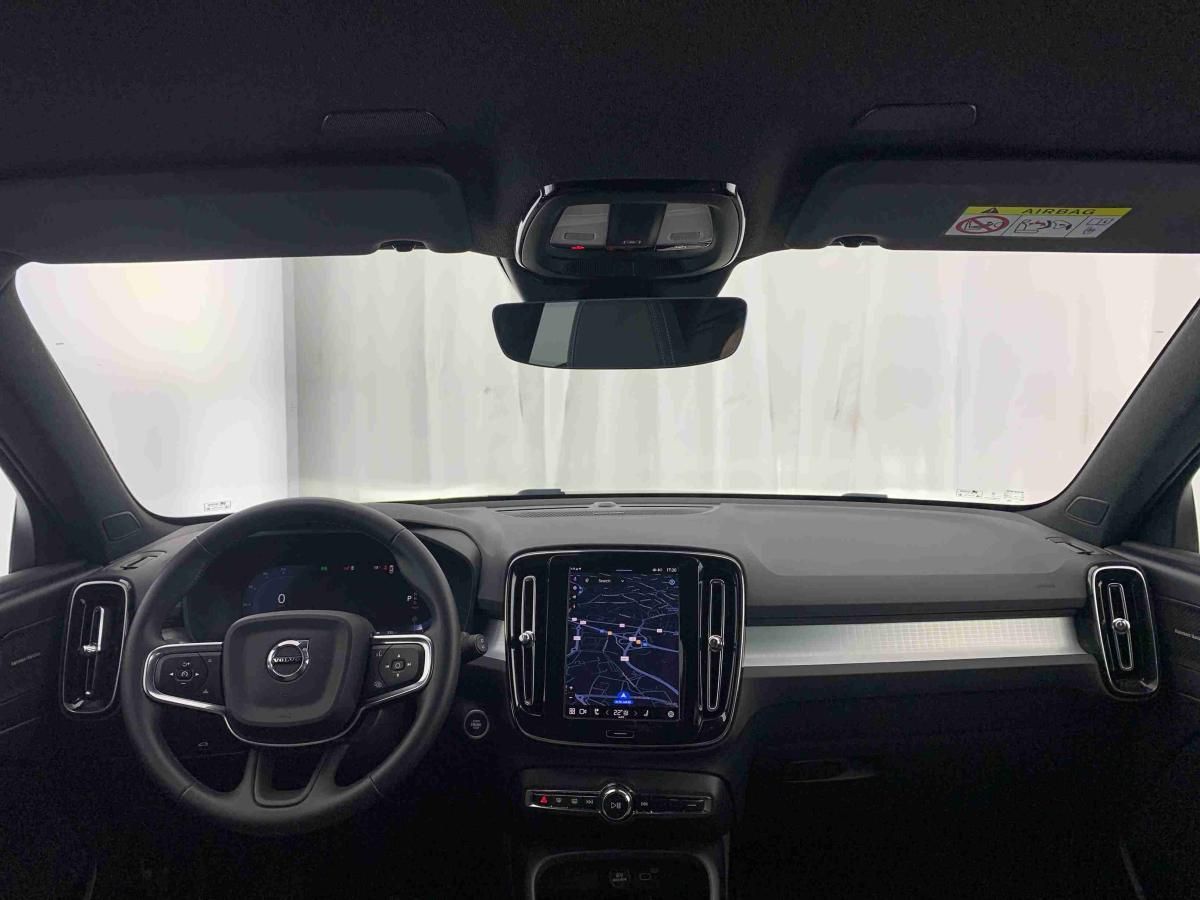 volvo-xc40-2025-gasolina-1969cc