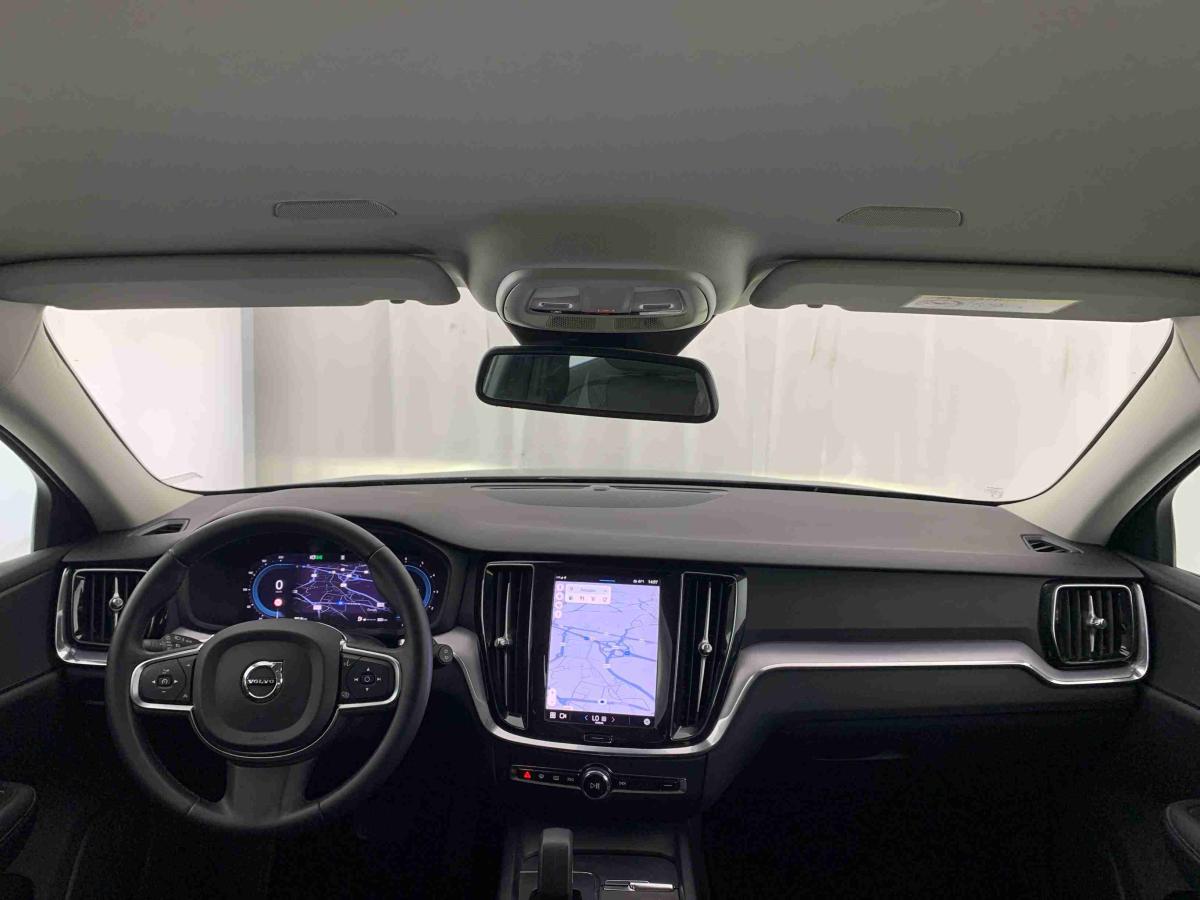 volvo-v60-2024-diesel-1969cc