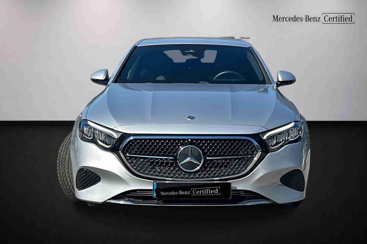 mercedes-benz-220-2025-diesel-1993cc