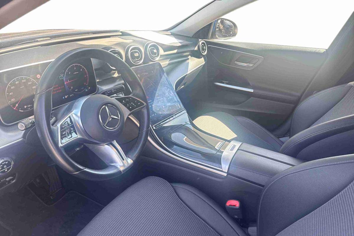 mercedes-benz-220-2023-diesel-1993cc
