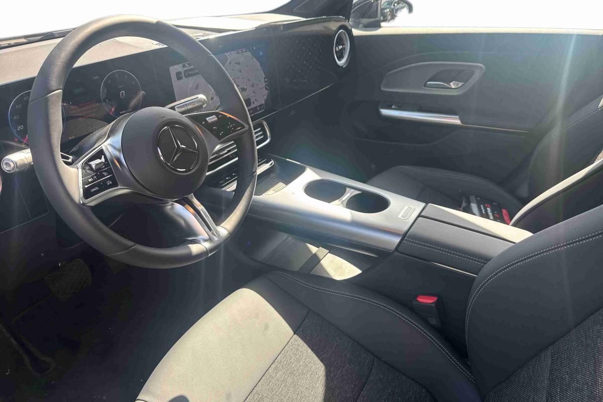 mercedes-benz-180-2026-gasolina-1499cc