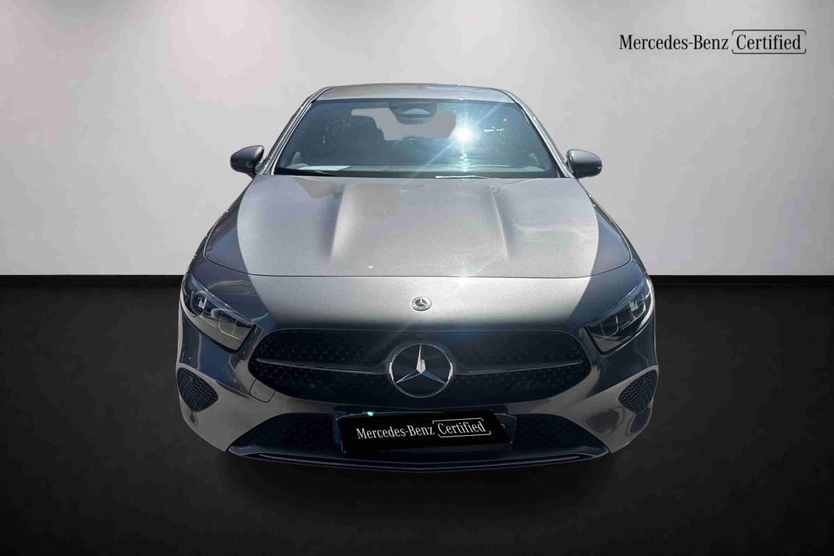 mercedes-benz-classe-a-2023-hibrido-1332cc