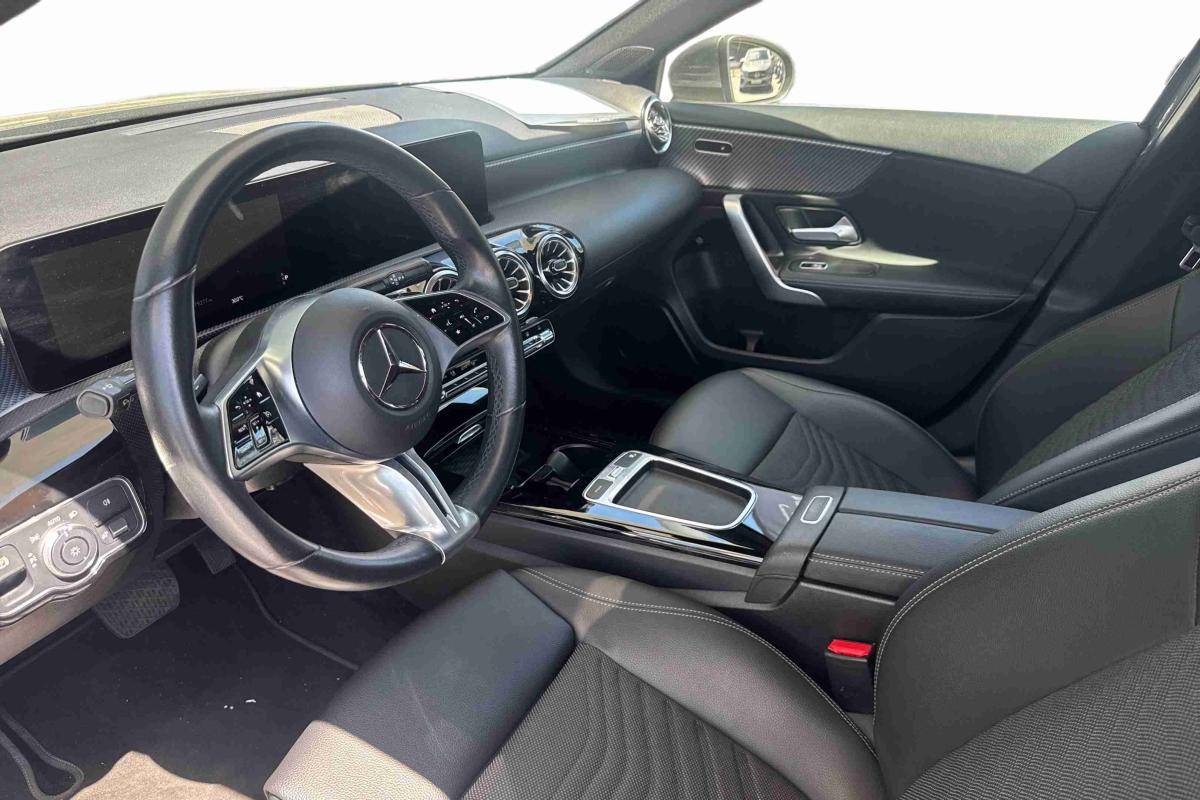 mercedes-benz-classe-a-2023-hibrido-1332cc
