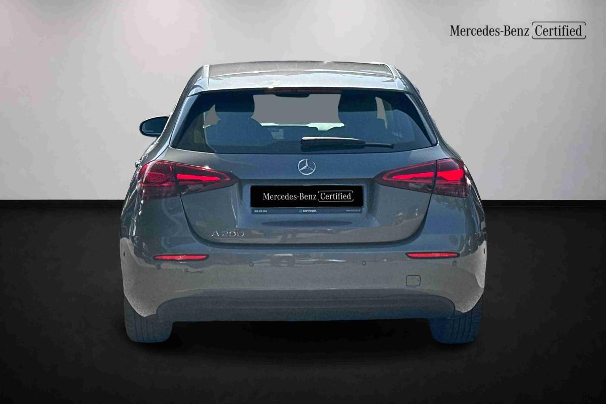 mercedes-benz-200-2025-gasolina-1332cc