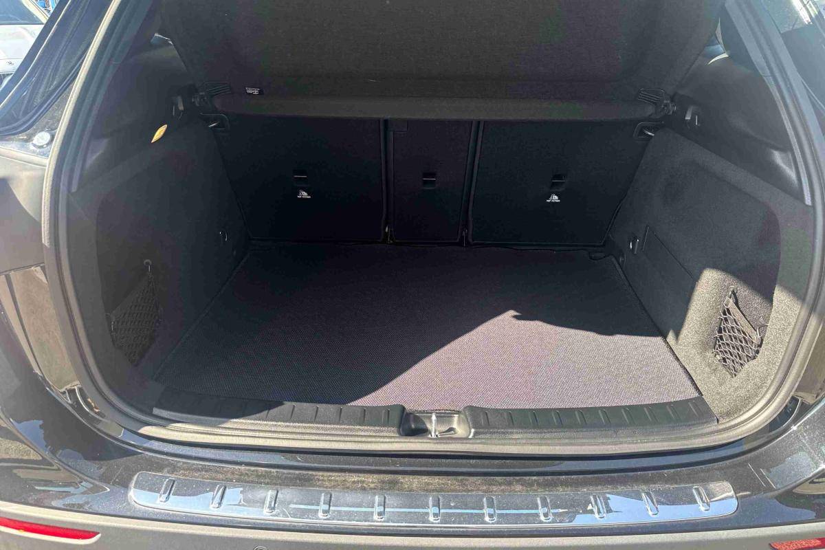 mercedes-benz-gla-2024-hibrido-1332cc