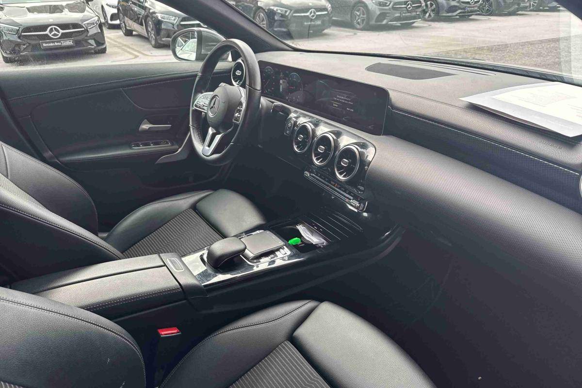 mercedes-benz-180-2021-diesel-1461cc