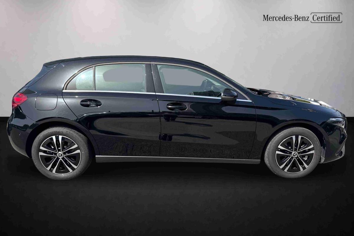 mercedes-benz-classe-a-2024-hibrido-1332cc