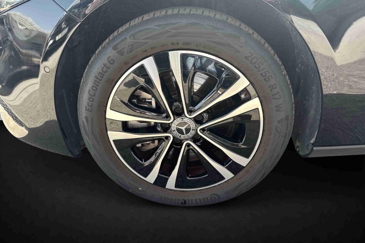 mercedes-benz-classe-a-2024-hibrido-1332cc