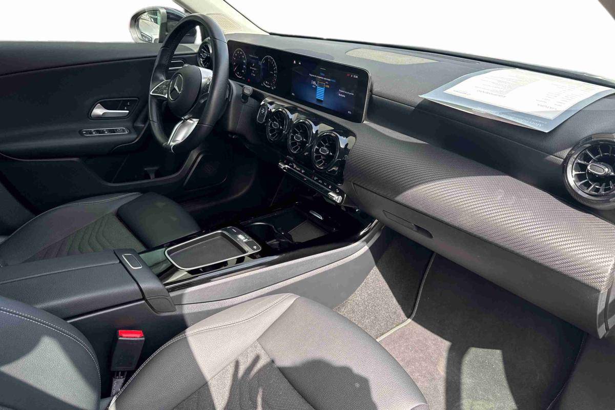 mercedes-benz-classe-a-2024-hibrido-1332cc