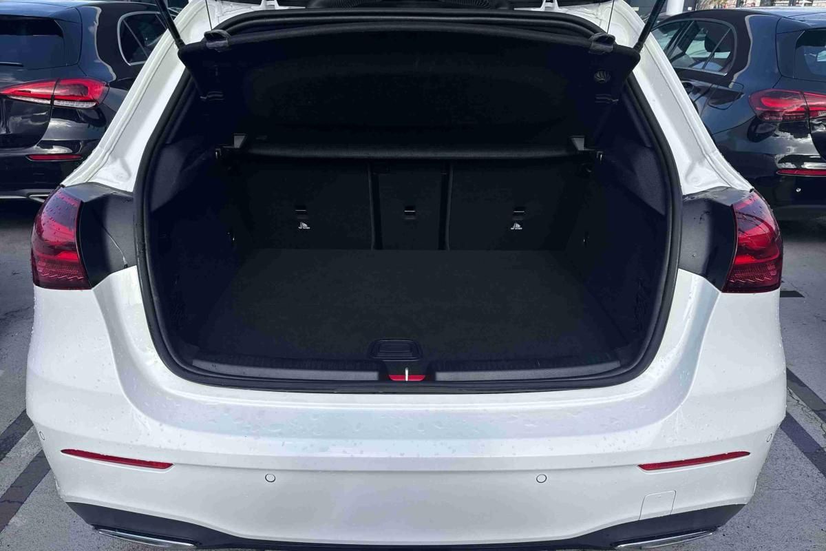 mercedes-benz-classe-a-2024-hibrido-1332cc