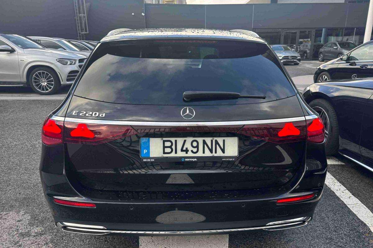mercedes-benz-220-2024-diesel-1993cc