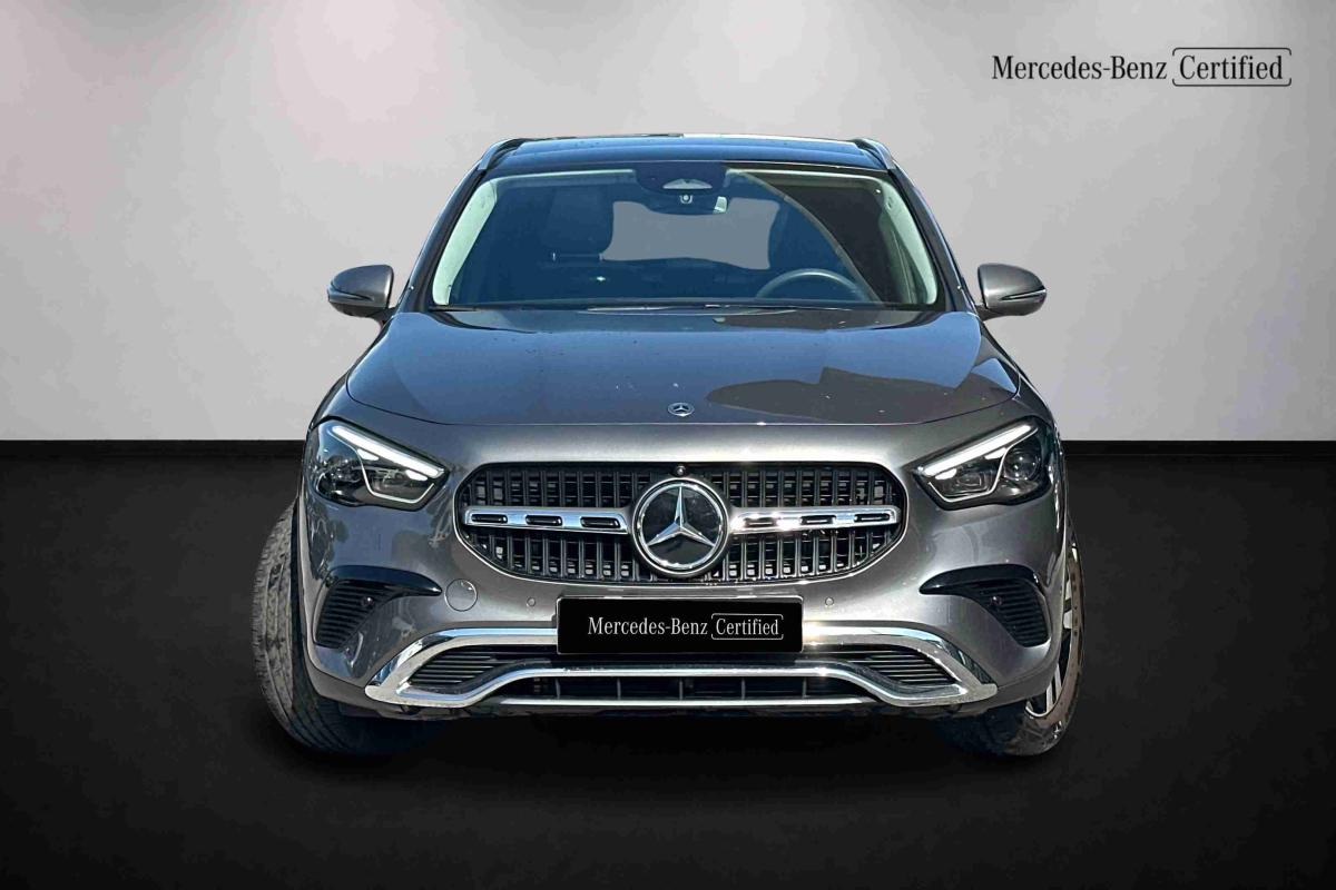 mercedes-benz-180-2023-diesel-1950cc