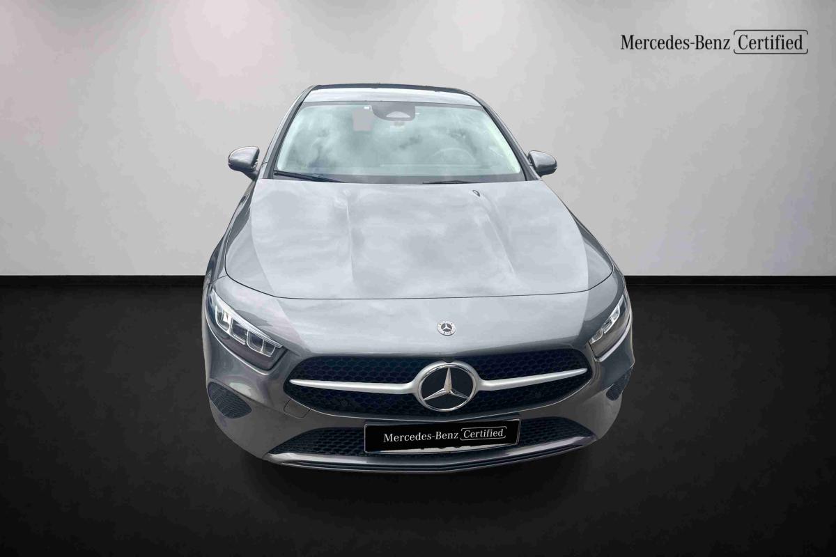 mercedes-benz-200-2025-gasolina-1332cc
