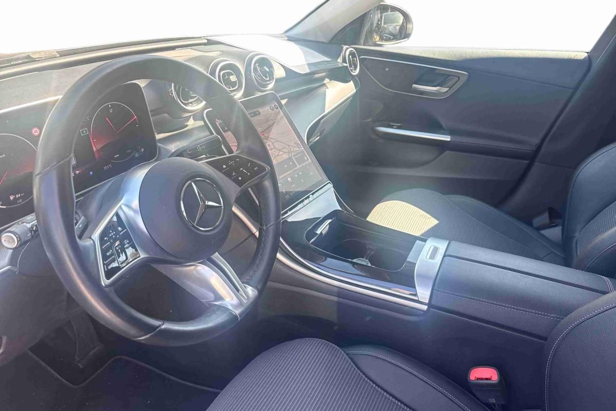 mercedes-benz-220-2024-diesel-1993cc