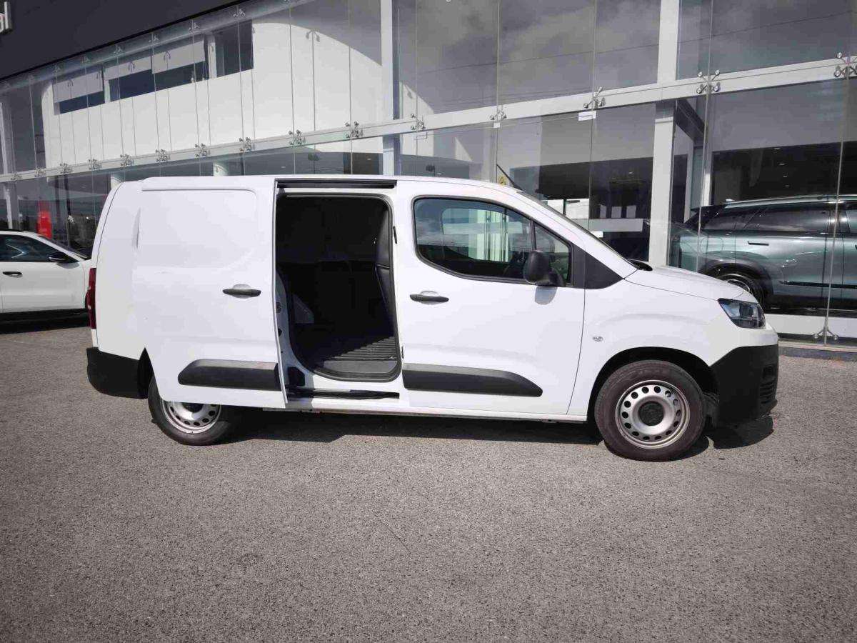 citroen-berlingo-2024-diesel-1499cc