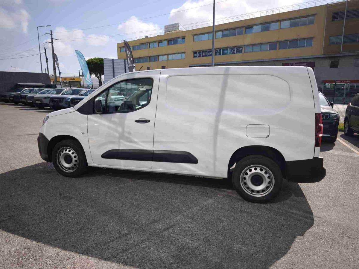 citroen-berlingo-2024-diesel-1499cc
