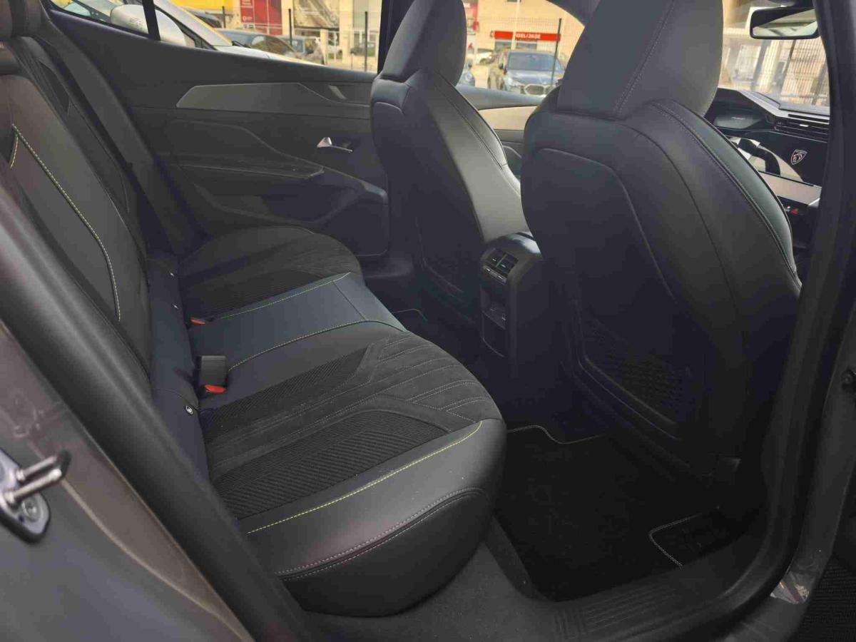 peugeot-408-2025-gasolina-1199cc