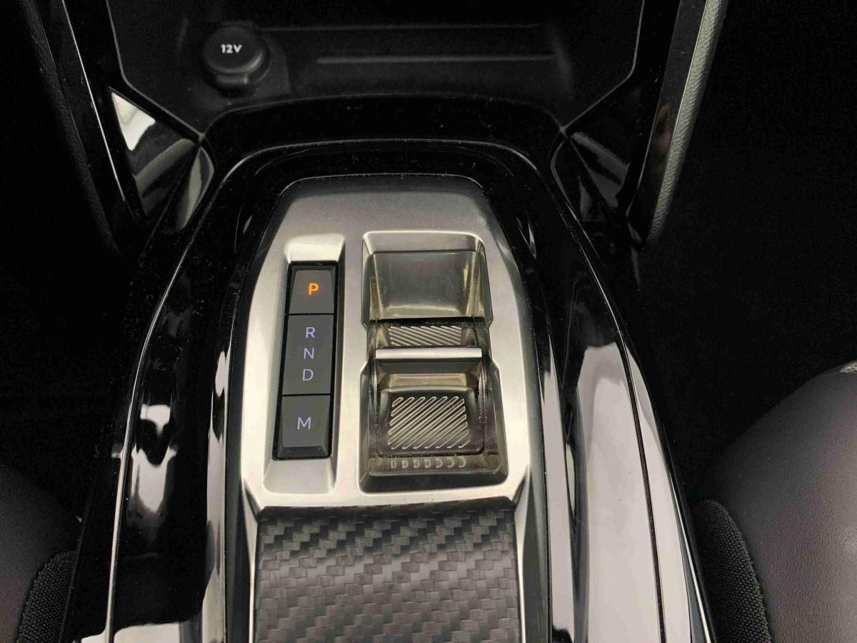 peugeot-208-2025-gasolina-1199cc