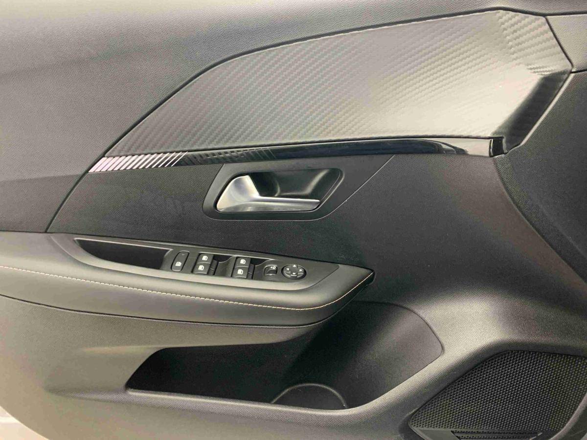 peugeot-208-2025-gasolina-1199cc