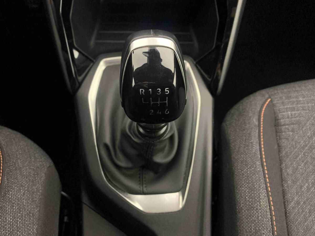 peugeot-2008-2025-gasolina-1199cc