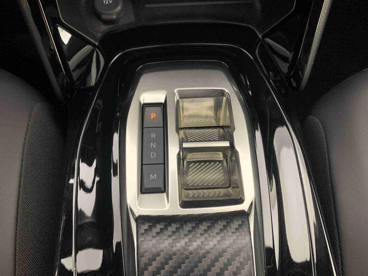 peugeot-2008-2024-gasolina-1199cc