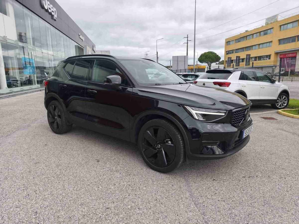 volvo-xc40-2025-gasolina-1969cc