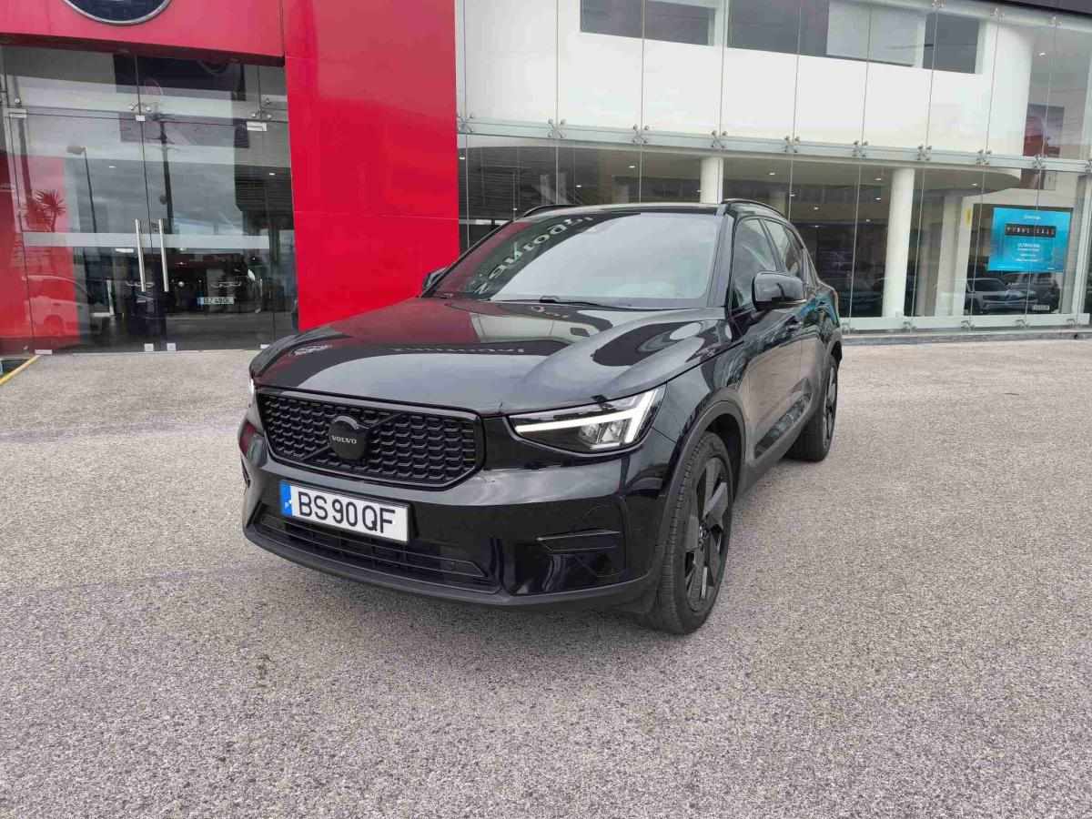 volvo-xc40-2025-gasolina-1969cc