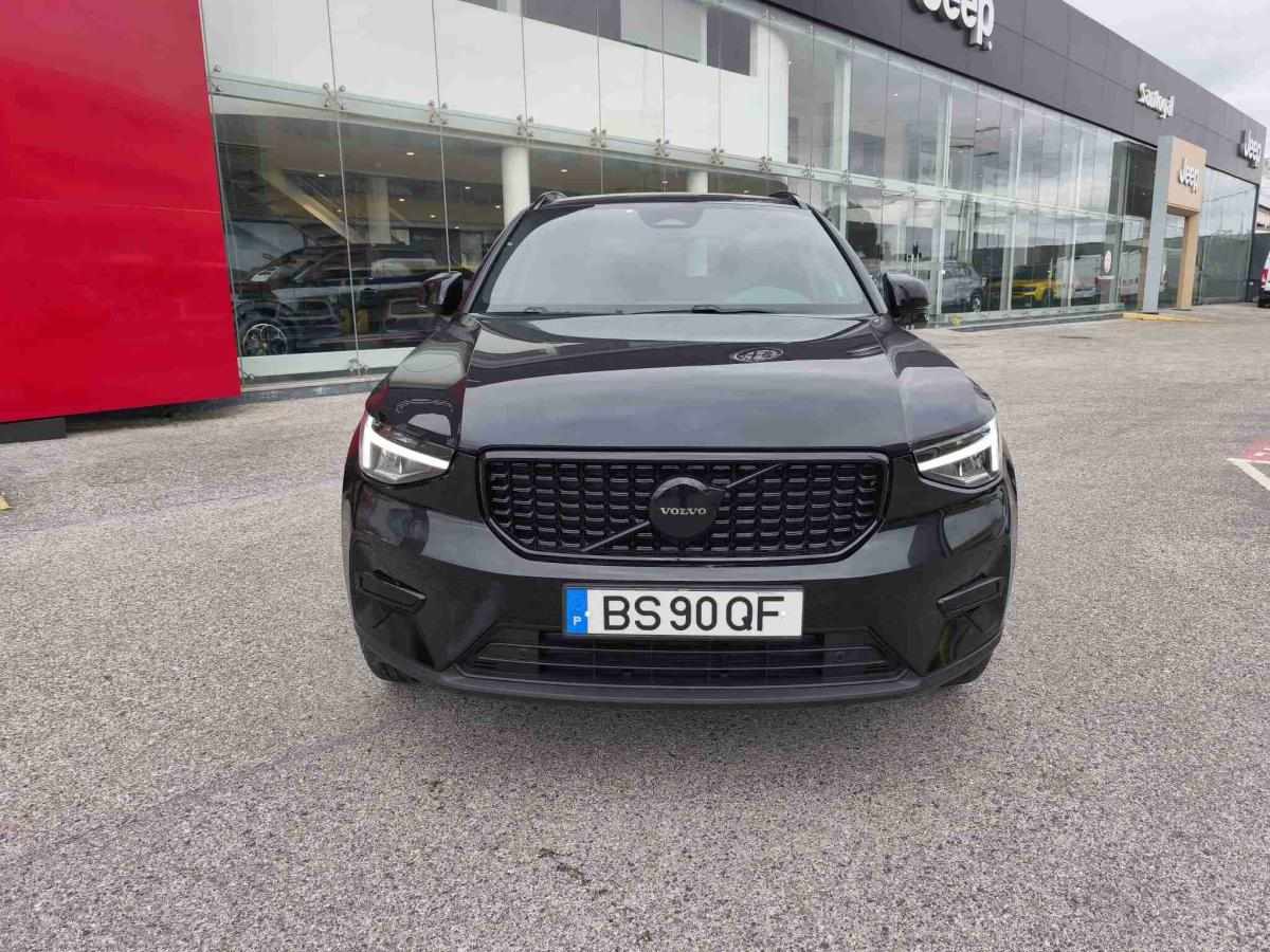 volvo-xc40-2025-gasolina-1969cc
