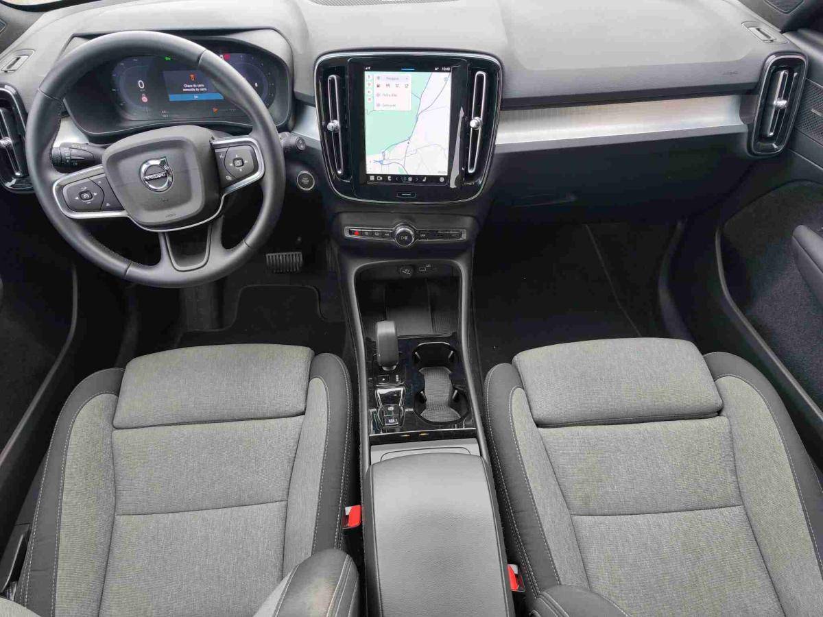 volvo-xc40-2025-gasolina-1969cc