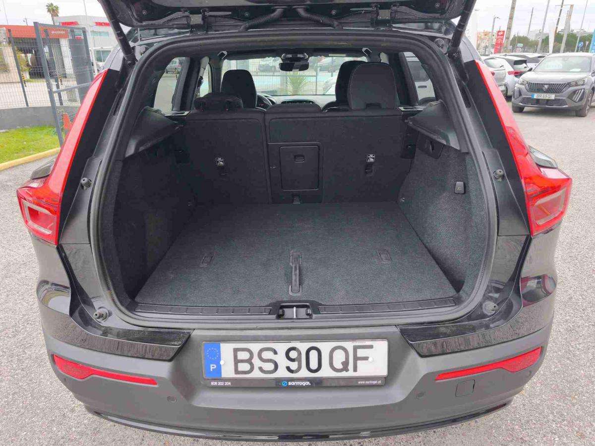 volvo-xc40-2025-gasolina-1969cc