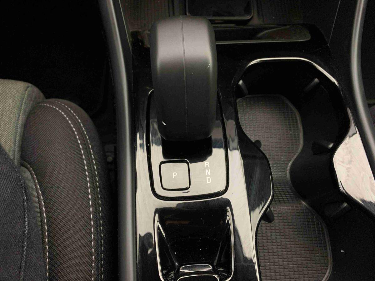 volvo-xc40-2025-gasolina-1969cc