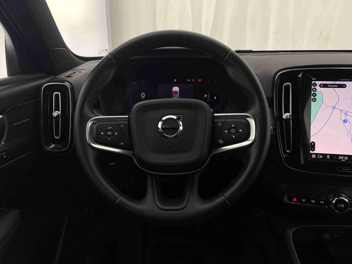 volvo-xc40-2025-gasolina-1969cc