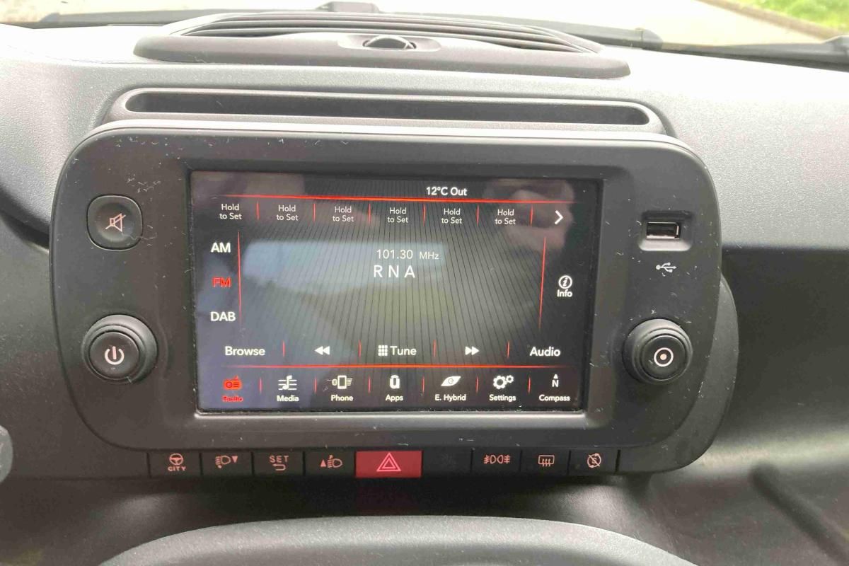 fiat-panda-2024-gasolina-999cc
