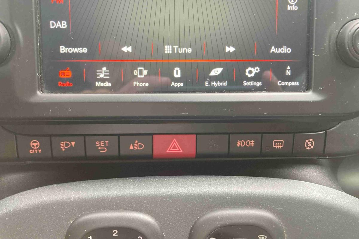 fiat-panda-2024-gasolina-999cc